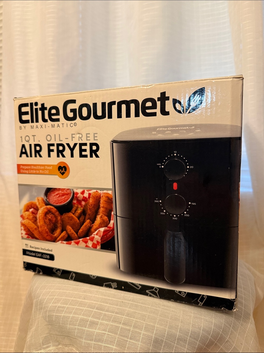 Black Personal 1 Qt Air Fryer - Picture 3 of 8